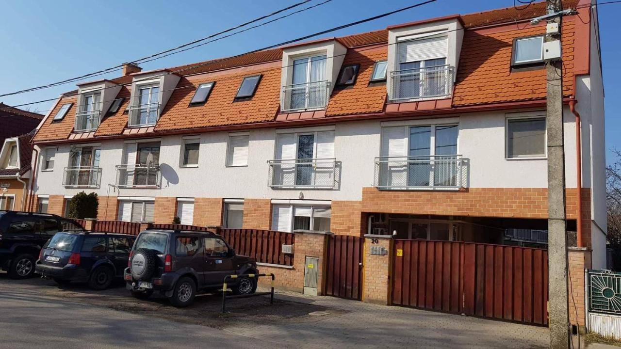 Fischer Apartman 2 Hajduszoboszlo Bagian luar foto